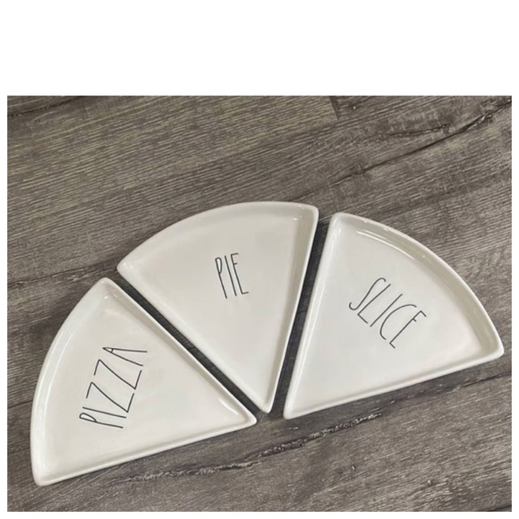 NEW Rae Dunn Pizza Plates 🍕 - Picture 2 of 4